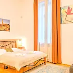 Budapest City Apartments *