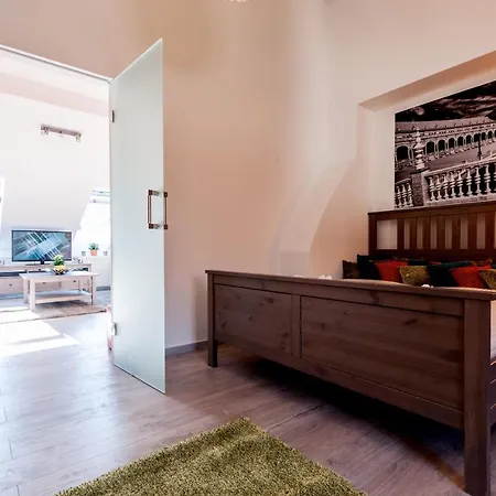 דירה Budapest City Apartments בודפשט