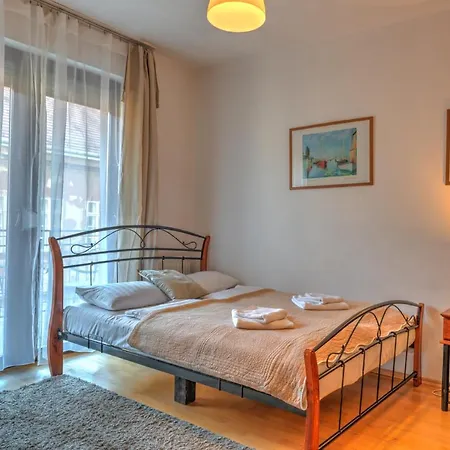 Budapest City Apartments *