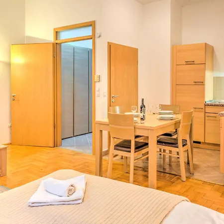 Budapest City Apartments