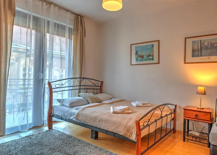 Budapest City Apartments *