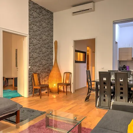 Lägenhet Budapest City Apartments *