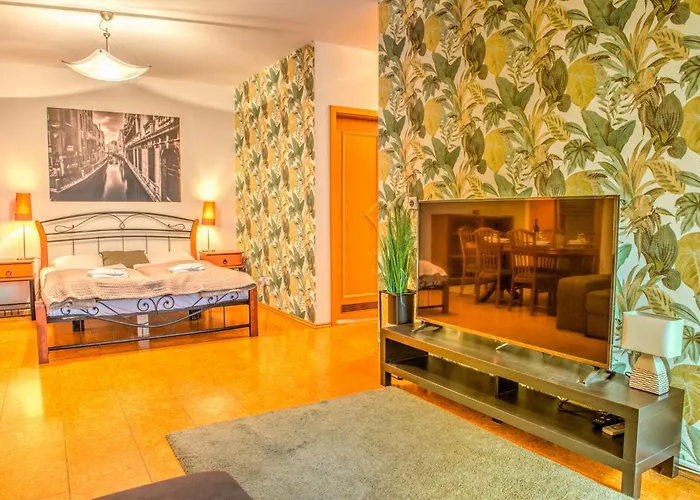 Budapest City Apartments *