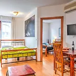Budapest City Apartments *
